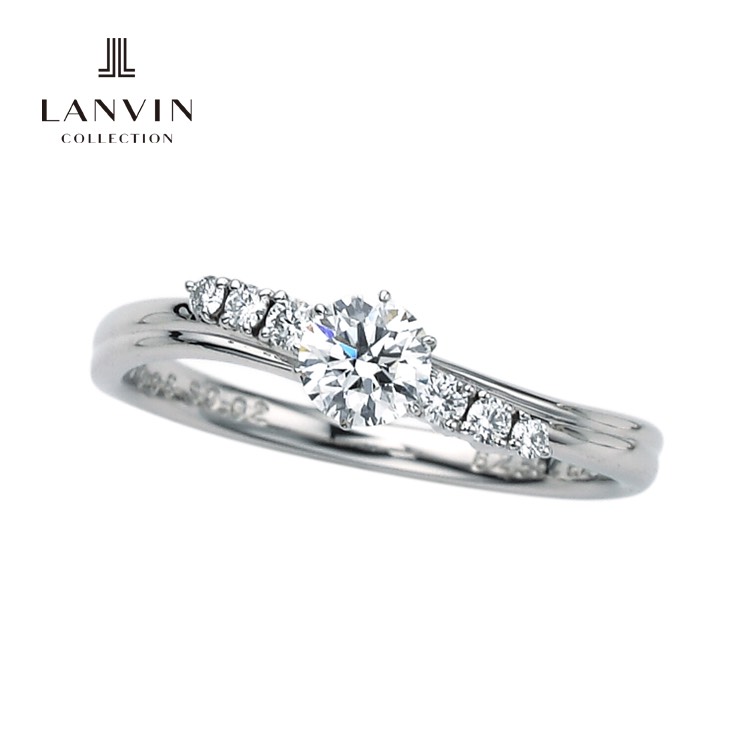 🍀LANVIN COLLECTION 🍀 LANVIN(ランバン)はパリに現存する最も歴史あるブランド。 「エレガンスの代名詞」と呼ばれたデザイナー ジャンヌ•ランバンのシリーズはワンランク上を目指す人のブライダルジュエリーです。 リングには花嫁の幸福への願い『ランバンブルー』へのオマージュとしてブルーサファイアがセッティングされています💎 #lanvin #ランバン